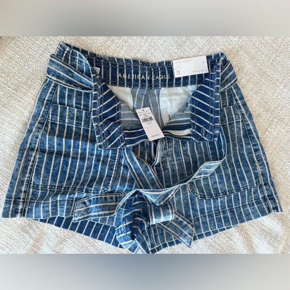 NWT American Eagle Striped Highest Rise Short - Size 10 - Picture 3 of 3